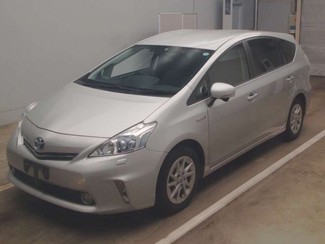 4148 Toyota Prius alpha ZVW41W 2012 г. (TAA Kantou)